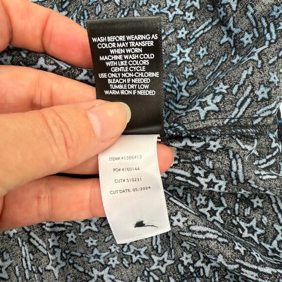 New TORRID Harper Shirt Women Size 3 / US 3X Star Popover Roll Tab Sleeve V-Neck - Picture 6 of 9
